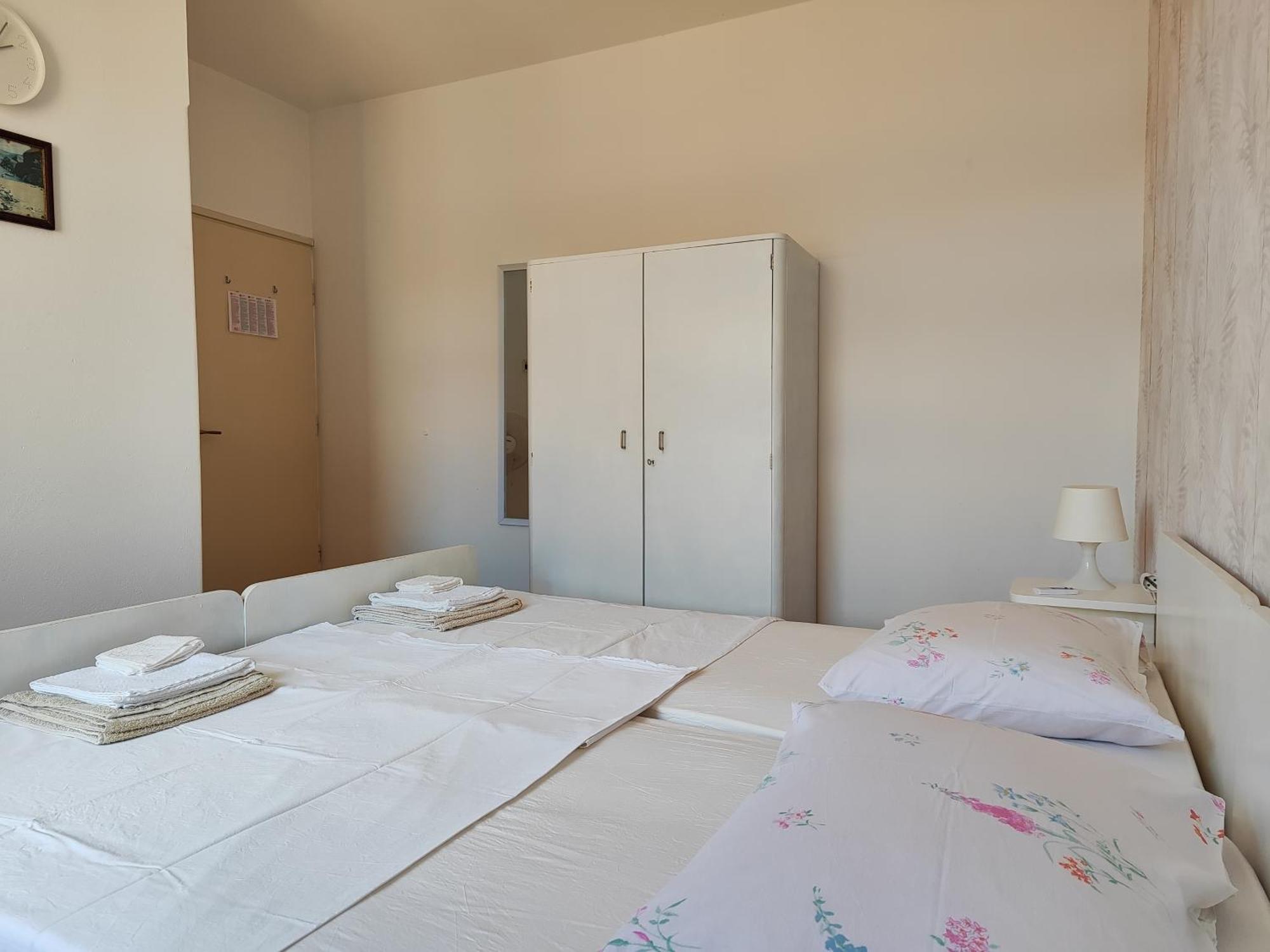 Guesthouse Franko Vela Luka Exteriör bild