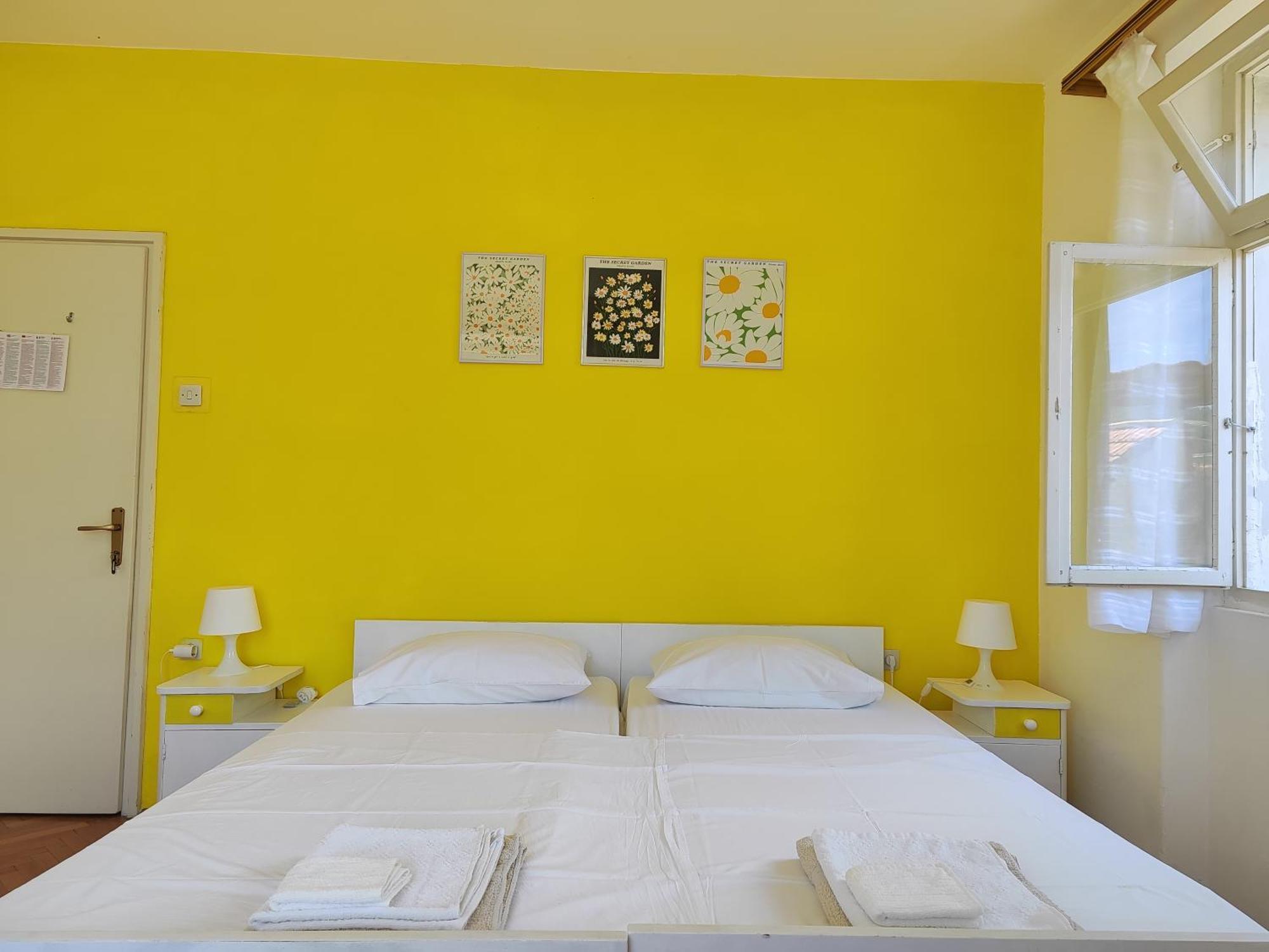 Guesthouse Franko Vela Luka Exteriör bild