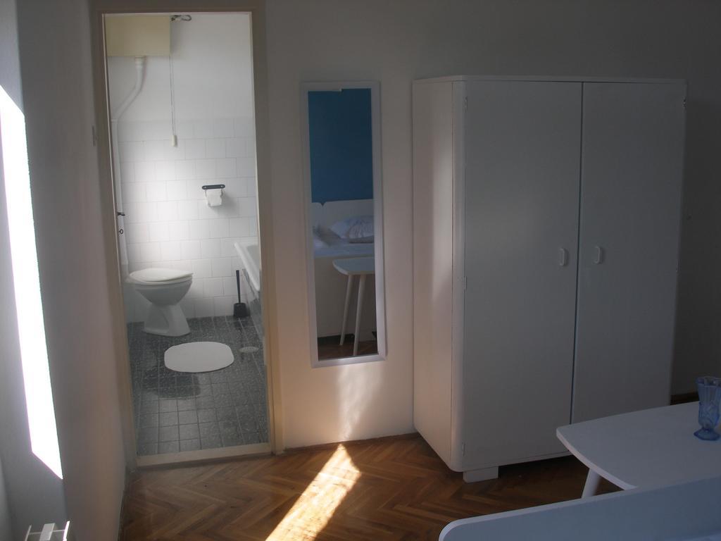 Guesthouse Franko Vela Luka Rum bild