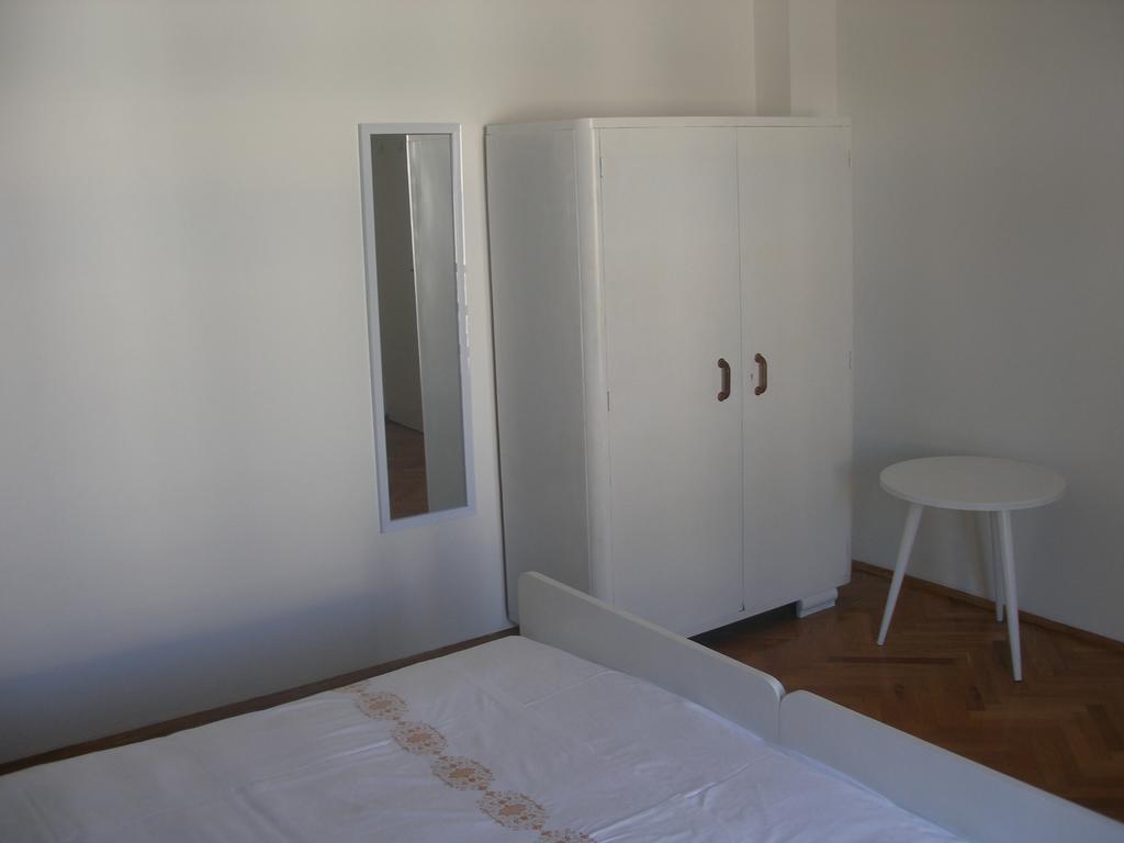 Guesthouse Franko Vela Luka Rum bild